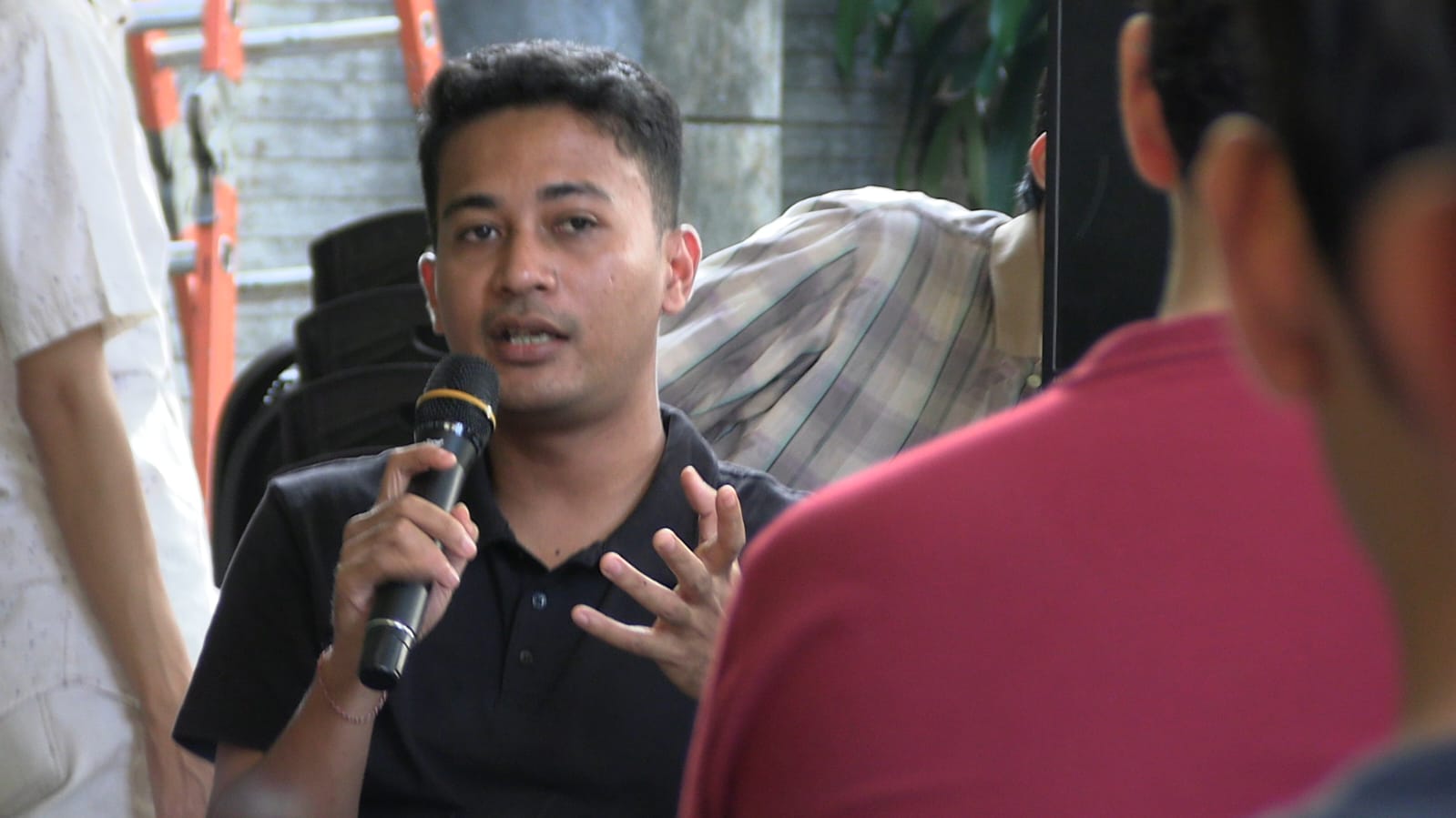 Riyadh Putuhena Peneliti Imparsial